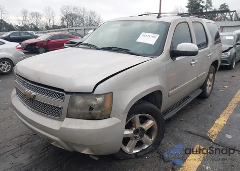 2008 Chevrolet Tahoe Ltz z USA, uszkodzony, nr VIN 1GNFC13088J189433
